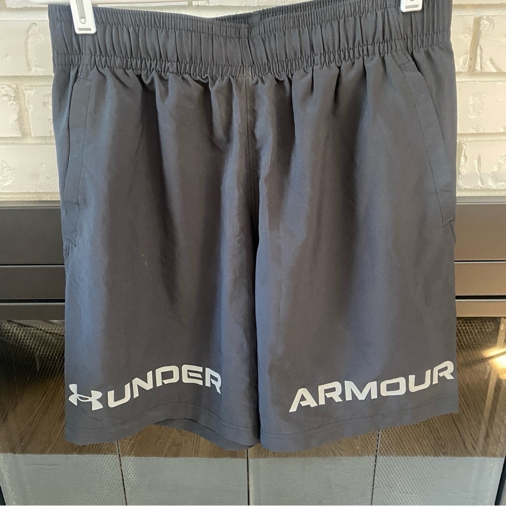 Under Armour Men's Black Shorts